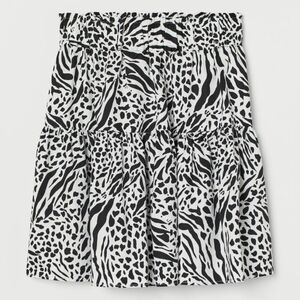H&M Black & White Flared Cotton Mini Skirt